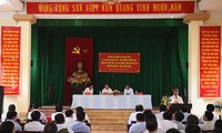 Premierminister Nguyen Xuan Phuc besucht ausgezeichnetes Modell der Neugestaltung ländlicher Räume 