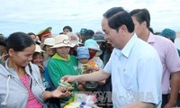 Staatspräsident Tran Dai Quang besucht Phu Yen