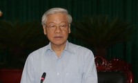 KPV-Generalsekretär Nguyen Phu Trong besucht Dien Bien