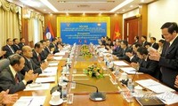 Vietnam und Laos wollen Zusammenarbeit der Fronten vertiefen