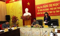 Vizestaatspräsidentin Dang Thi Ngoc Thinh ist beim Tag der Solidarität in Ha Giang