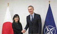 Japans Verteidigungsministerin besucht NATO-Hauptquartier