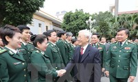 KPV-Generalsekretär Nguyen Phu Trong besucht Generalkommando der Grenzsoldaten