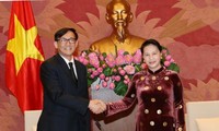 Parlamentspräsidentin Nguyen Thi Kim Ngan empfängt thailändischen Botschafter Manopchai Vongphakdi