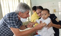Claus Ruff, der „ein großes Herz” für vietnamesische Herzkrankenkinder hat.