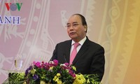 Premierminister Nguyen Xuan Phuc trifft Investoren in Nghe An