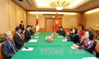Vizestaatspräsidentin Dang Thi Ngoc Thinh empfängt Gouverneur der japanischen Provinz Fukuoka
