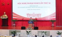 Parlamentspräsidentin Nguyen Thi Kim Ngan nimmt an Sitzung für internationale Beziehungen des Parlaments teil