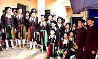 Soong Co-Gesang: Die Einzigartigkeit der Volksgruppe der San Diu