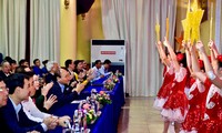 Premierminister Nguyen Xuan Phuc nimmt am Fest der Solidarität aller Völker Vietnams teil