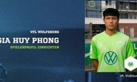 Junger Fußballspieler mit vietnamesischer Abstammung spielt bei U19-Mannschaft des VfL Wolfsburg