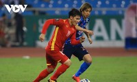 Fußballspieler Quang Hai und Hoang Duc könnten in der Europa-Liga spielen