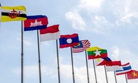 Vietnam nimmt an der Sitzung des ASEAN-Komitees in Paris teil