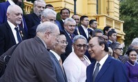 Der Staatspräsident: Vietnam vergesse nie die Unterstützung der internationalen Freunde für das Pariser Abkommen