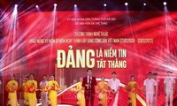  Laos-Zeitung lobt die Kommunistische Partei Vietnams