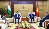Polizeiminister To Lam empfängt den ungarischen Botschafter in Vietnam