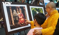 Fotoausstellung “Buddhismus und Frieden”