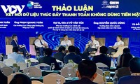 Vizepremierminister Le Minh Khai: Ministerien und Branchen sollen den bargeldlose Zahlungsverkehr fördern