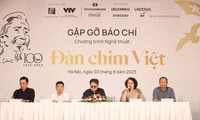 “Vietnamesischer Vogelschwarm“ zum 100. Geburtstag des Musikers Van Cao