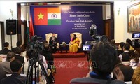 베트남 대사,  인도 대통령의 베트남 방문 관련기자회견 개최