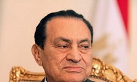 Egypt removes travel sanctions against Mubarak’s officials 