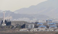 South Korea calls on North Korea to resume talks on joint industrial zone