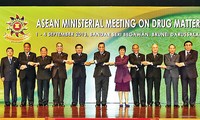 ASEAN looks towards a drug-free region by 2015