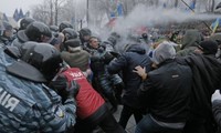  Ukrainians protest scrapping of EU Association Agreement 