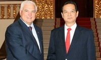 Finaliza presidente panameño Ricardo Martinelli visita oficial a Vietnam