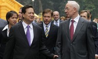 Primer ministro de Ucrania se reúne con dirigentes vietnamitas 