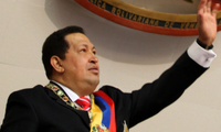Gobierno venezolano retrasa toma de posesión de presidente Hugo Chávez