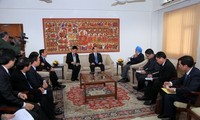 Consolidan relaciones multifacéticas Vietnam- India