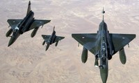 Francia prosigue su ofensiva aérea en Mali para frenar el avance salafista