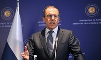 Rusia considera ilegal levantar prohibición de entrega de armas a oposición siria