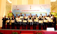 Conceden el título “Calidad de oro del sector acuífero de Vietnam 2017” a 81 colectivos e individuos