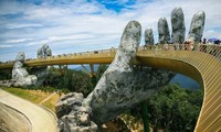 Prensa internacional elogia la belleza del Puente Dorado en Vietnam