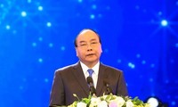 Premier vietnamita comienza visita a Indonesia