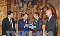 Premier vietnamita continúa sus actividades en Bélgica