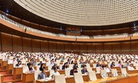 Parlamento de Vietnam ratifica plan de presupuesto estatal para 2019