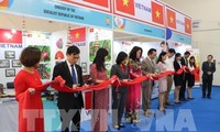 Vietnam participa en la mayor Feria Internacional de Bienes de Consumo en la India