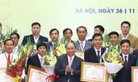 Honran a los individuos y colectivos vietnamitas más destacados en desarrollo agrícola
