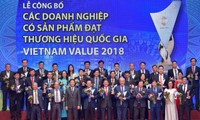 Honran a las empresas vietnamitas con productos notables en 2018
