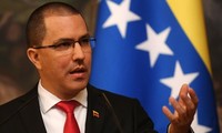 Canciller venezolano asegura que conflicto nacional se soluciona con diálogo