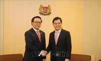 Delegación del Partido Comunista de Vietnam visita Singapur