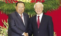 Máximos líderes de Vietnam y Laos se reúnen en Hanói