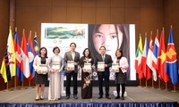 Asean destaca la importancia de garantizar el estatus legal de mujeres y niños