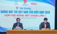Seleccionan a 20 jóvenes vietnamitas para la ronda de votación en línea