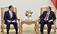 Vietnam favorece la operación de las empresas surcoreanas, afirma el premier