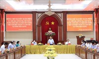 Presidente vietnamita orienta el desarrollo de la economía colectiva en Tien Giang