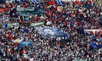 Millones de cubanos marchan por el Día Internacional del Trabajo